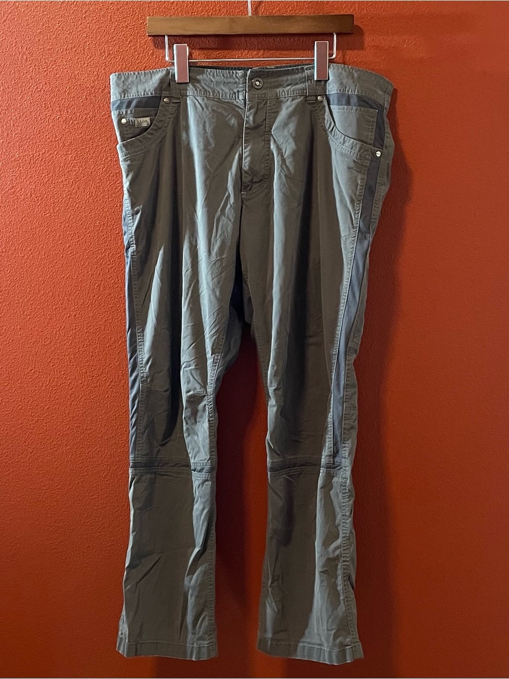 Kuhl Men’s Radikl Gray Endure Fabric 7 Pocket Hiking Gorpcore Pants